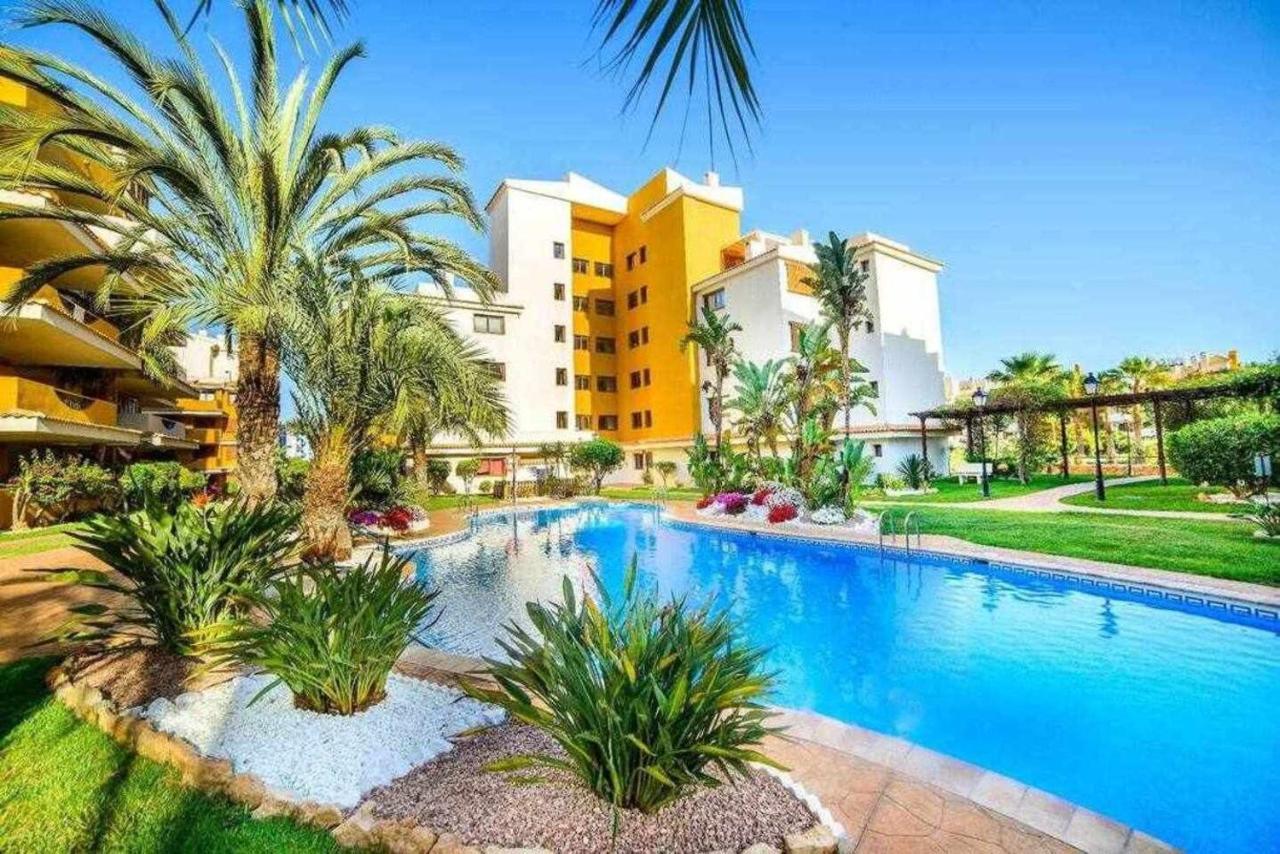 Espanhouse Linda Apartment ตอร์เรเวียคา ภายนอก รูปภาพ