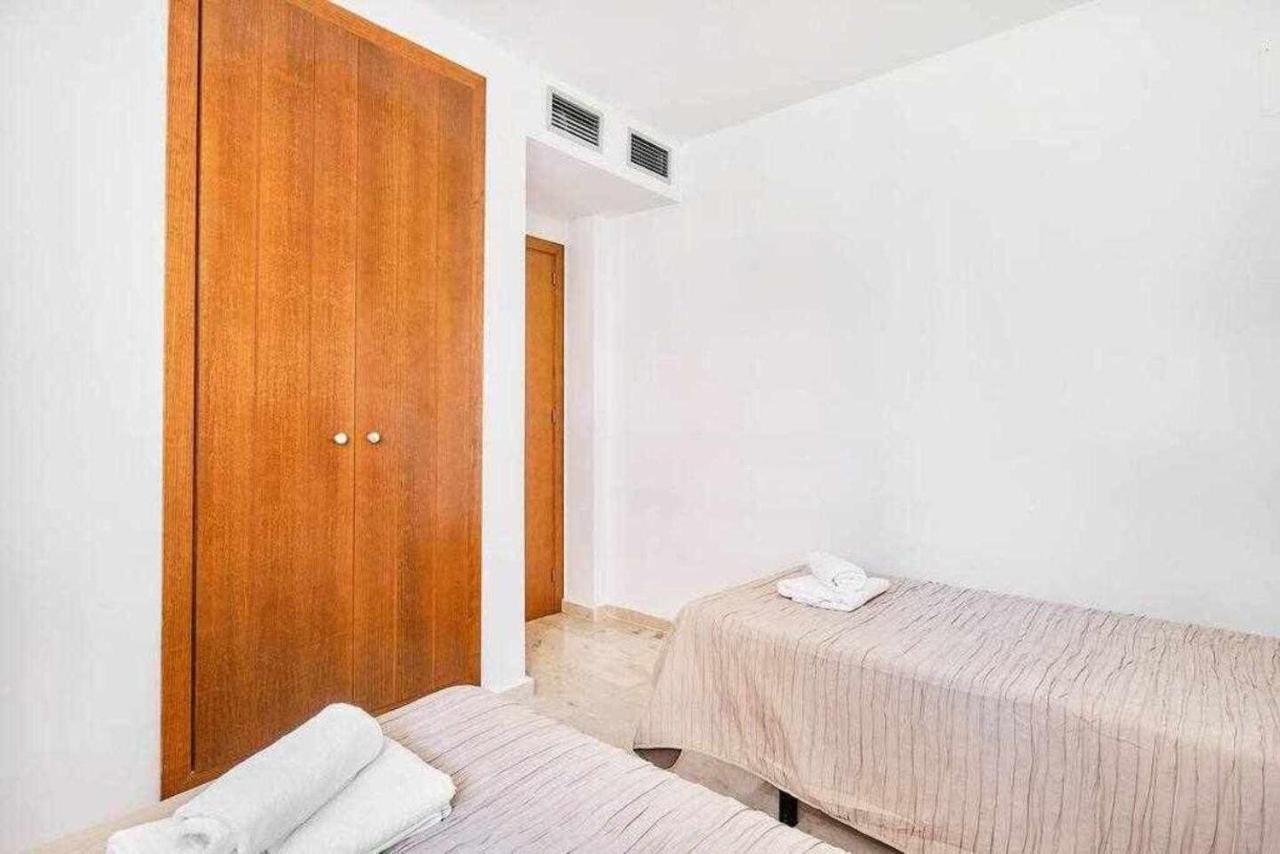 Espanhouse Linda Apartment ตอร์เรเวียคา ภายนอก รูปภาพ